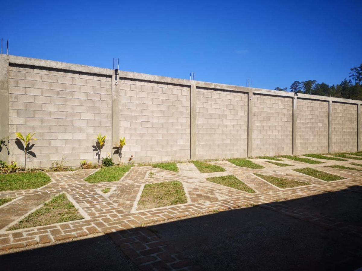 Hotel y Residencia La Cofradía Santa Rosa de Copán Exterior foto